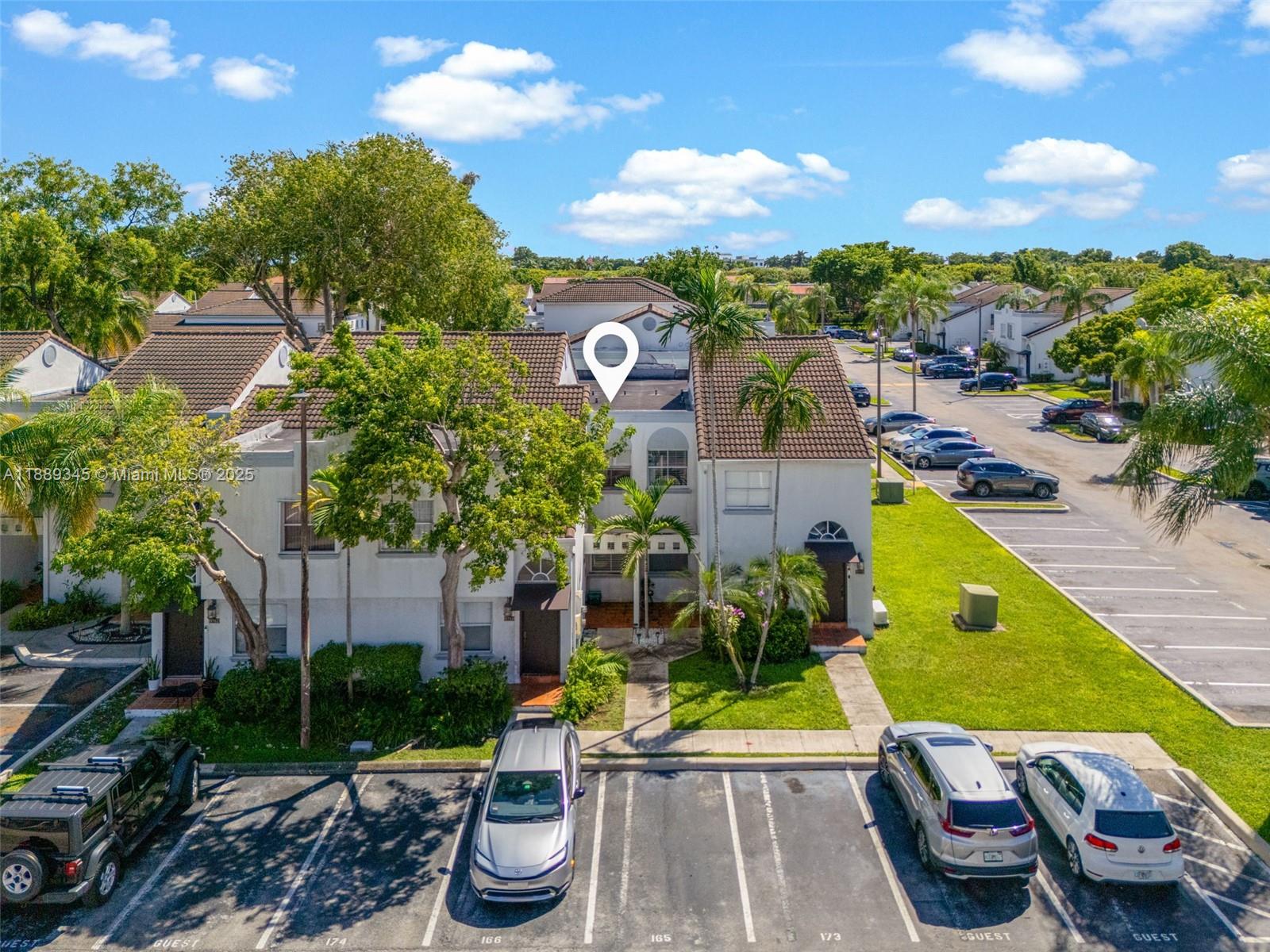 THE GREENS AT DORAL CONDO - Residential
