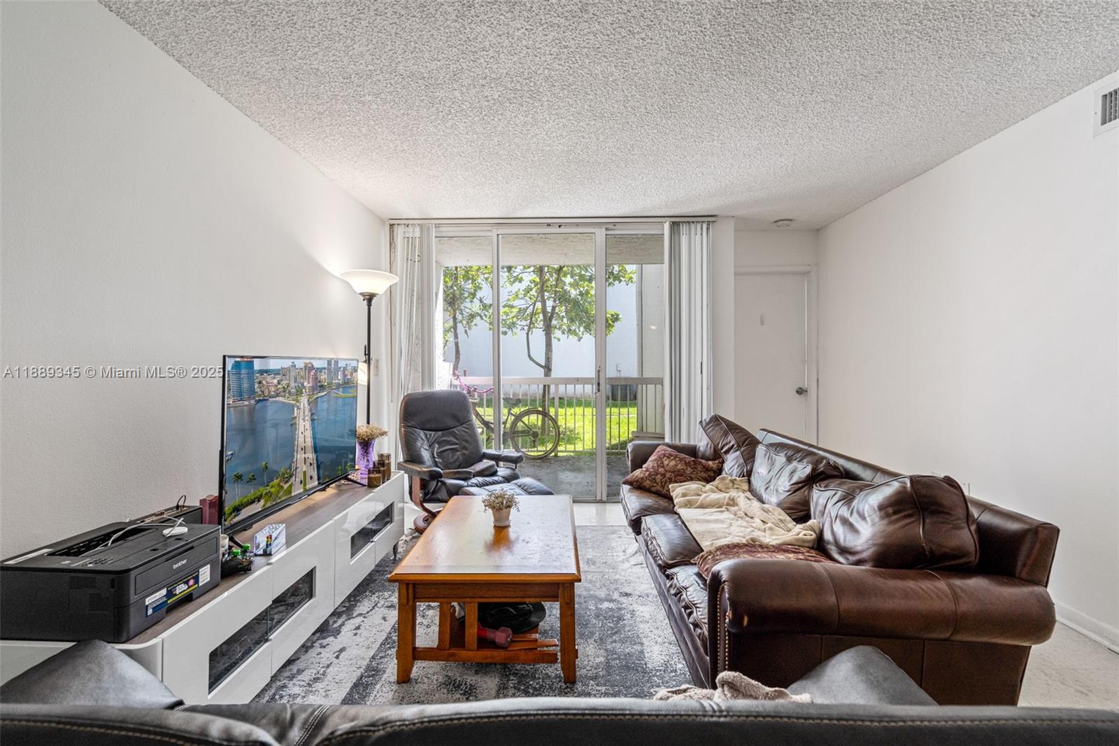 THE GREENS AT DORAL CONDO - Residential