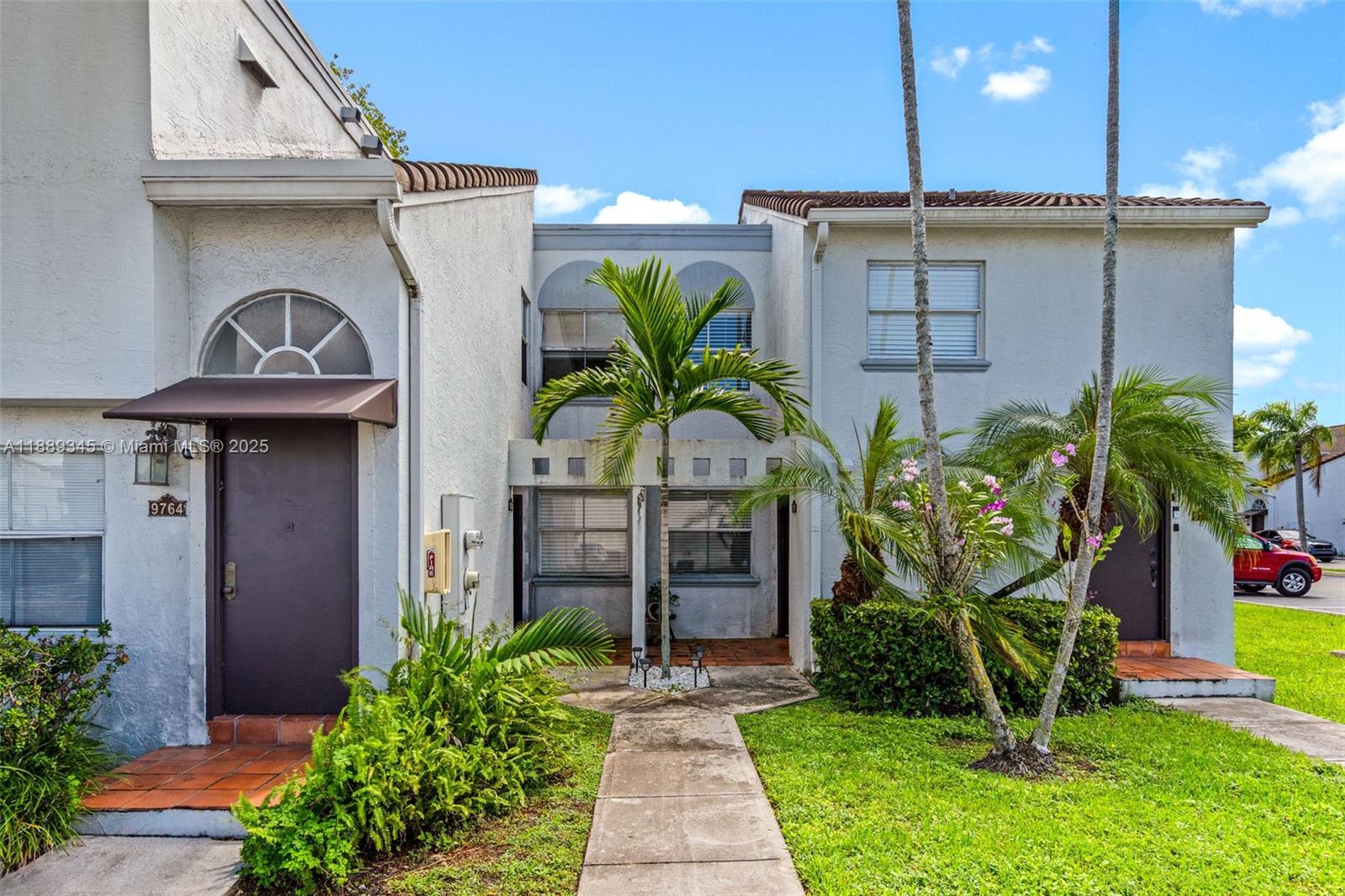 THE GREENS AT DORAL CONDO - Residential