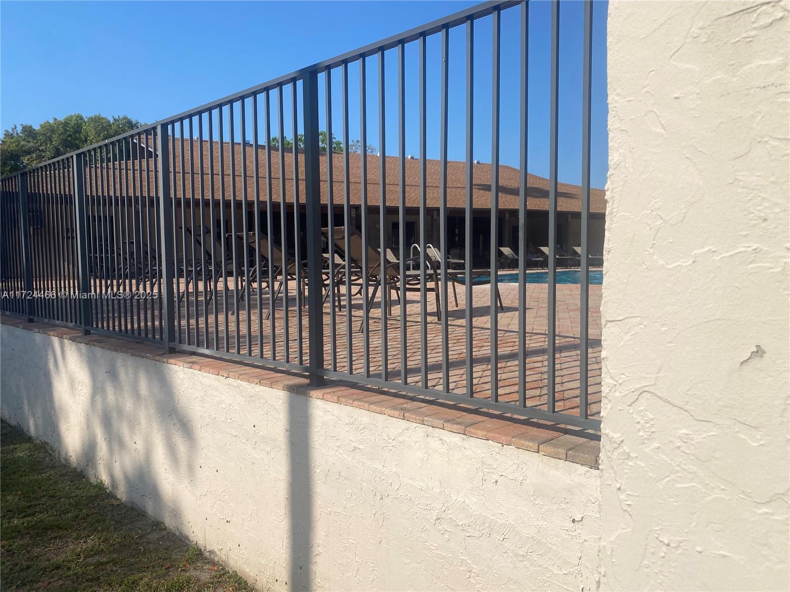 LAURELS AT MARGATE CONDO - Residential Lease