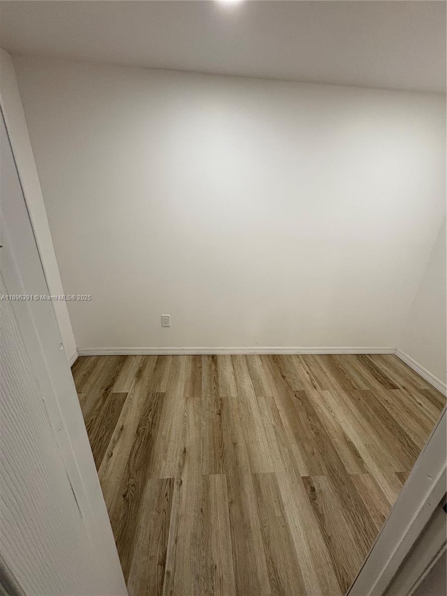 PARK PLAZA - Residential Lease
