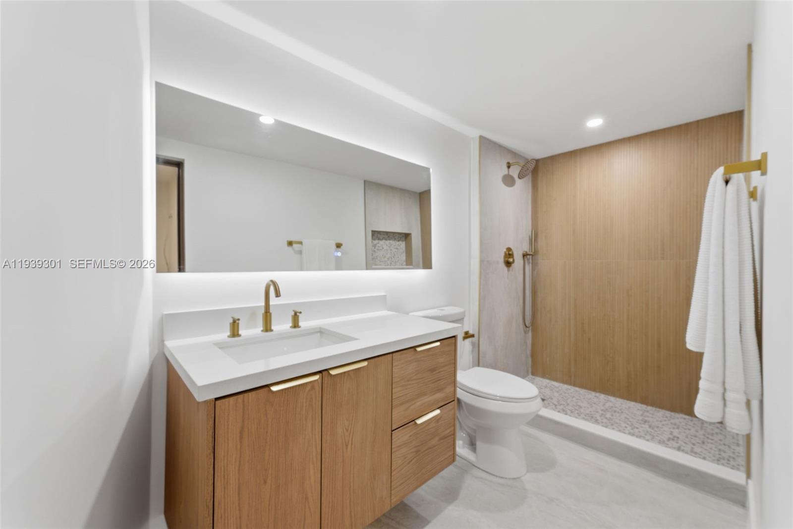 HOWARD PINES - Residential