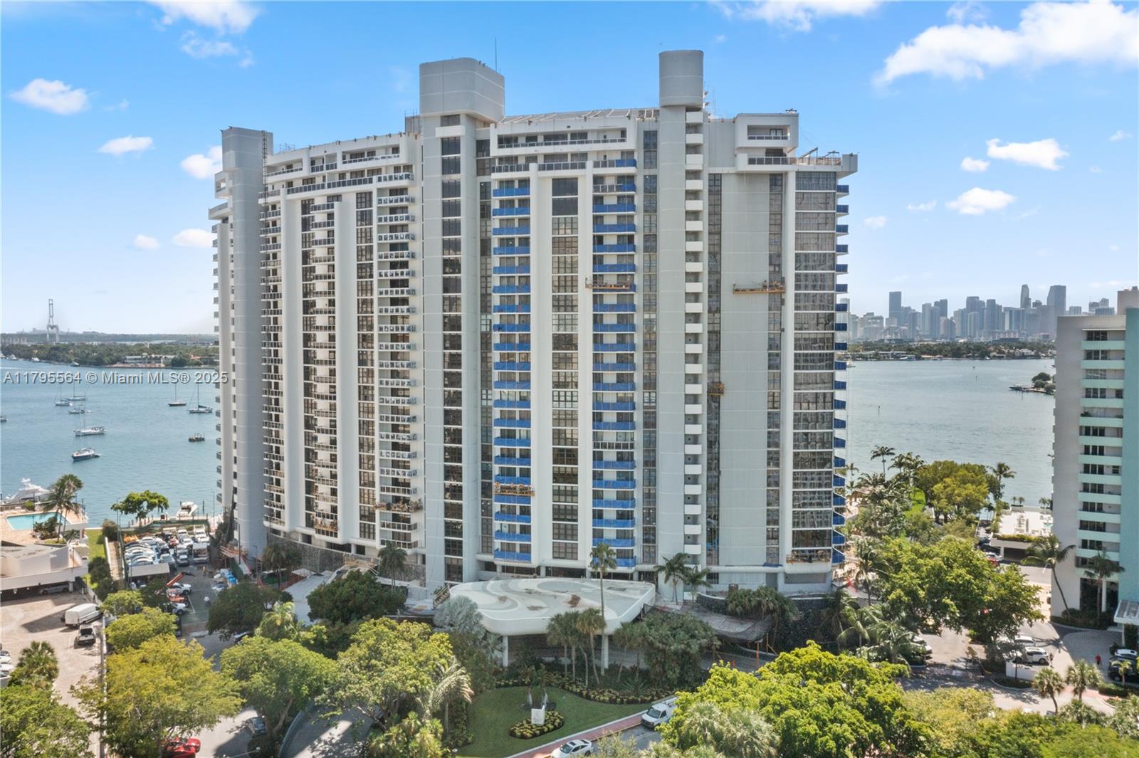 Property for Sale at 9 Island Ave 1209, Miami Beach, Miami-Dade County, Florida - Bedrooms: 3 
Bathrooms: 2  - $1,399,000