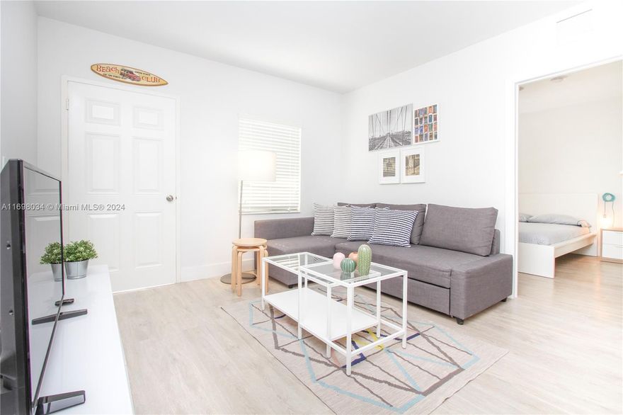 Beautifully designed 2 bed/1 bath fully furnished. The apartment has been designed to maximize space and light. Amenities: 1 washer/dryer on site, on-demand home maintenance service,, on site 24/7 video surveillance, on site bicycle rack, lovely backyard surrounded by clusia trees. Happy Building is located walking distance from the University of Miami, Larkin Community Hospital South Miami,South Miami Hospital, Sunset Place Mall & Movie Theater, Whole Foods and much more. 1 free parking per apartment.