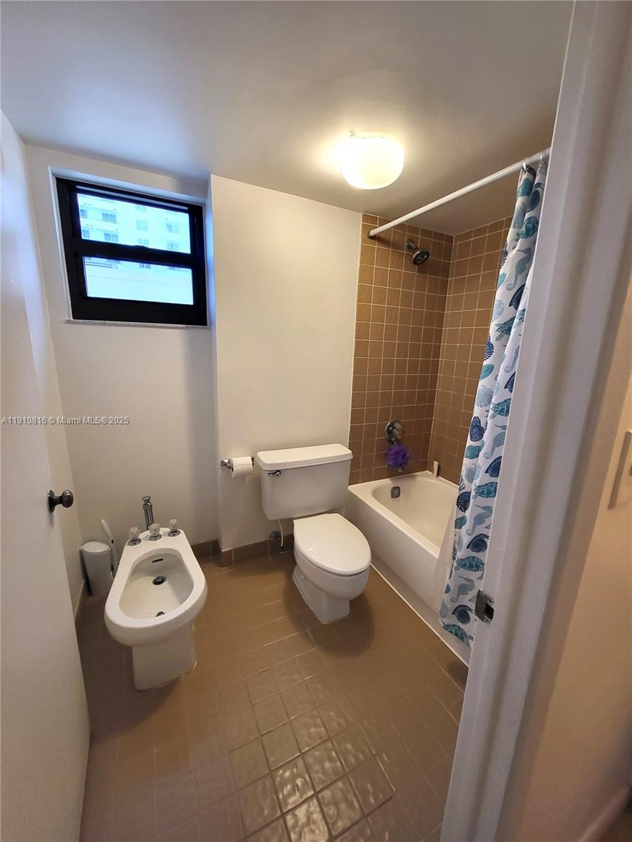 THE GEORGIAN CONDO - Residential Lease