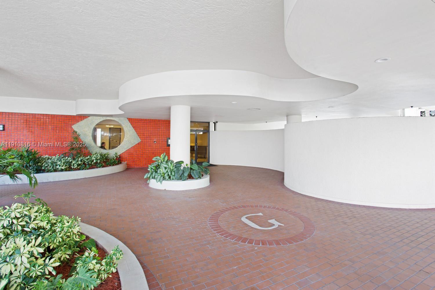 THE GEORGIAN CONDO - Residential Lease