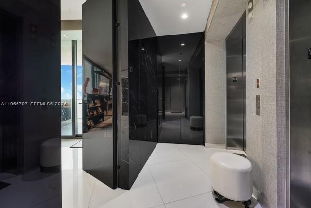 18555 Collins Ave 1605