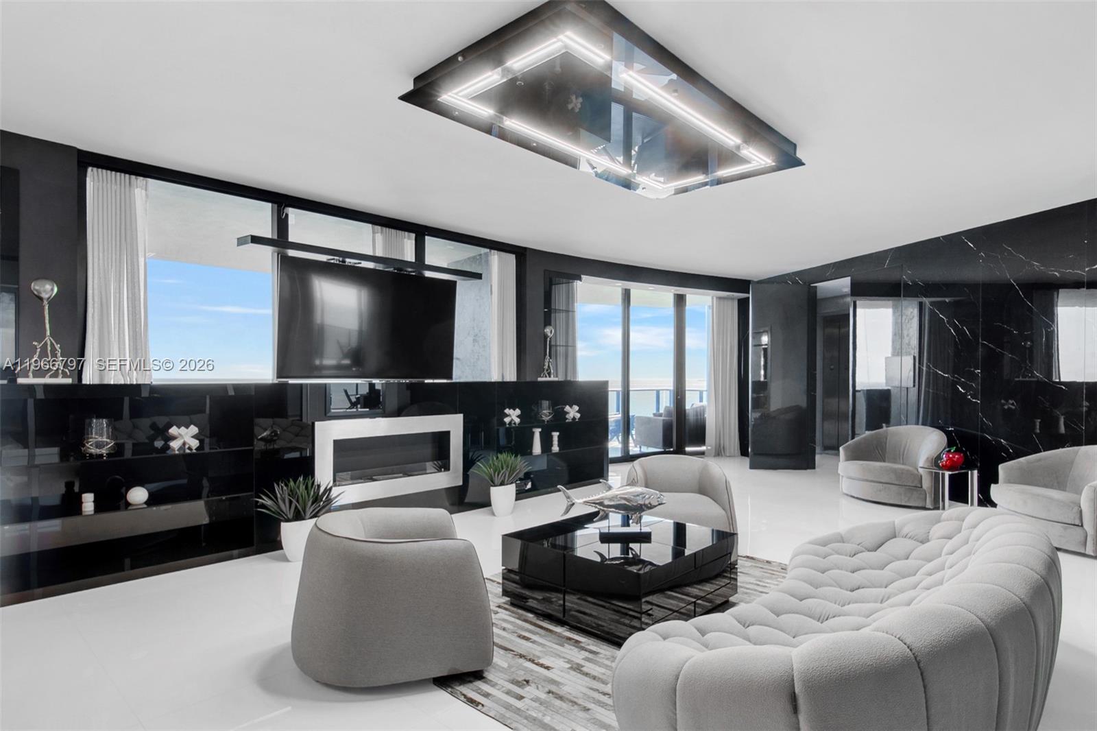 18555 Collins Ave 1605