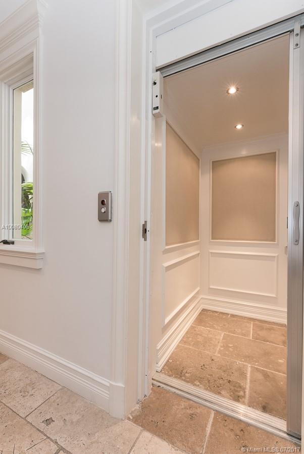 Sunset Islands Island 02 - Residential