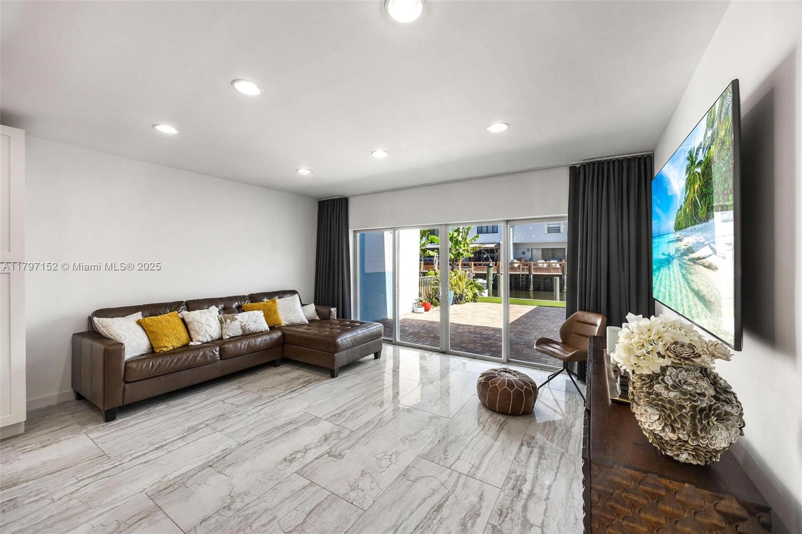 Mangrove Walk - Residential
