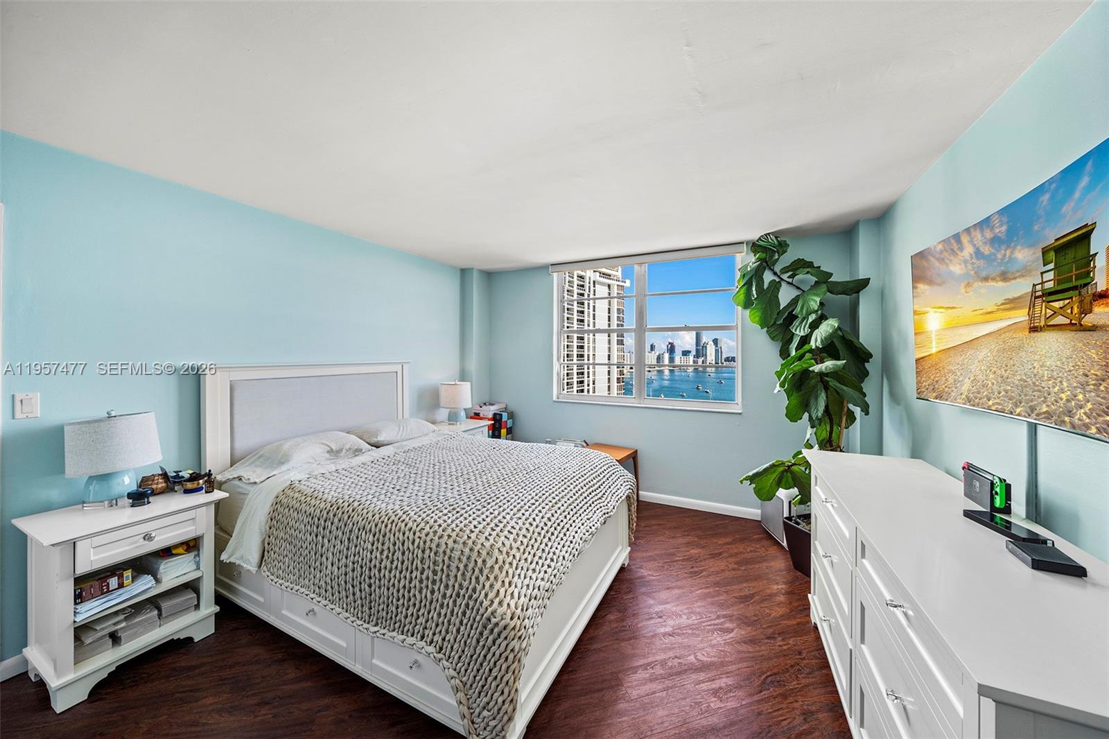 ISLAND TERRACE CONDO - Residential