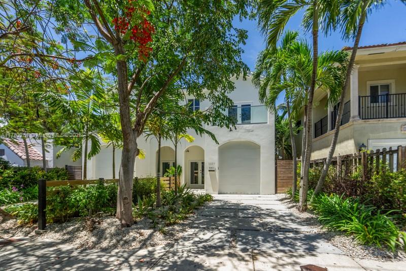 Rental Property at 3227 Day Ave 3227, Coconut Grove, Broward County, Florida - Bedrooms: 3 
Bathrooms: 4  - $7,950 MO.