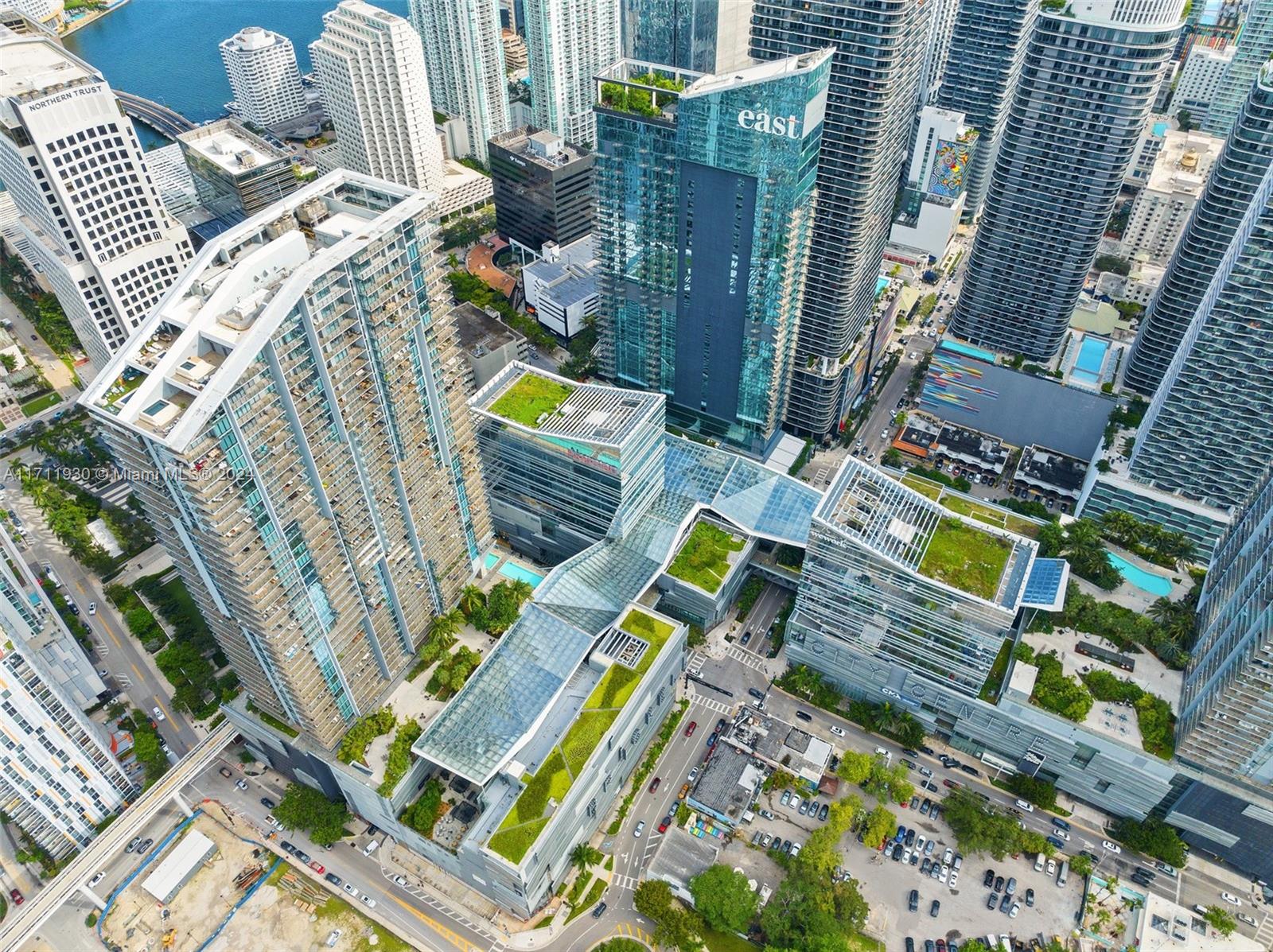 REACH CONDO - Residential