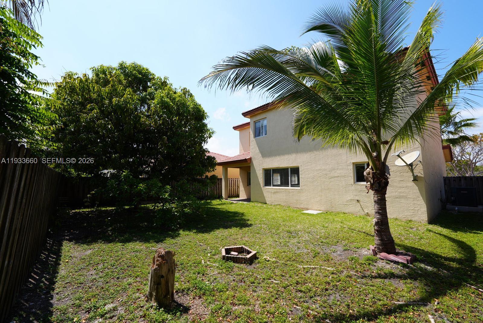 LAKES BY THE BAY KAYE - Residential