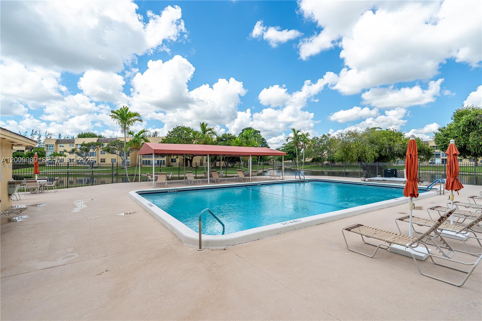 BERMUDA CLUB SIX CONDO - Residential