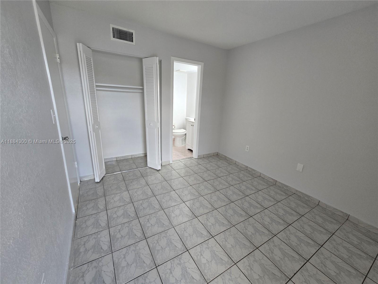 SUNSET VILLAS CONDO - Residential Lease