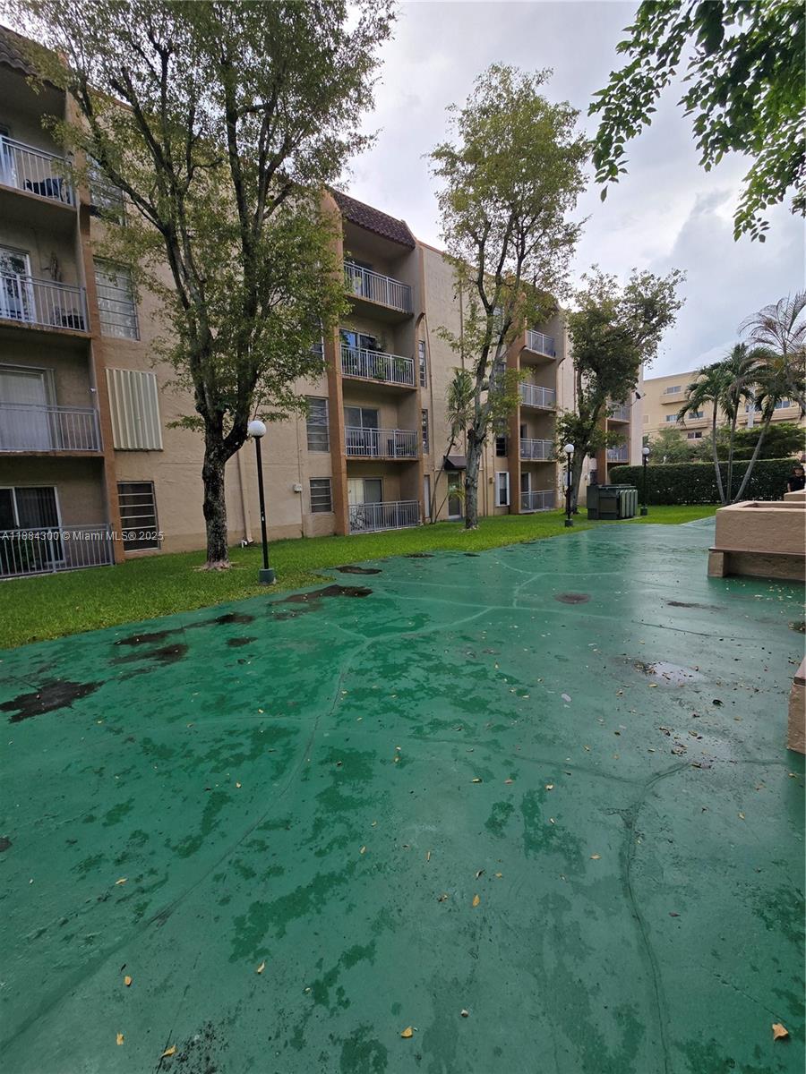 SUNSET VILLAS CONDO - Residential Lease
