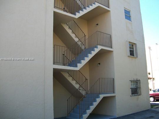 SUNSET VILLAS CONDO - Residential Lease