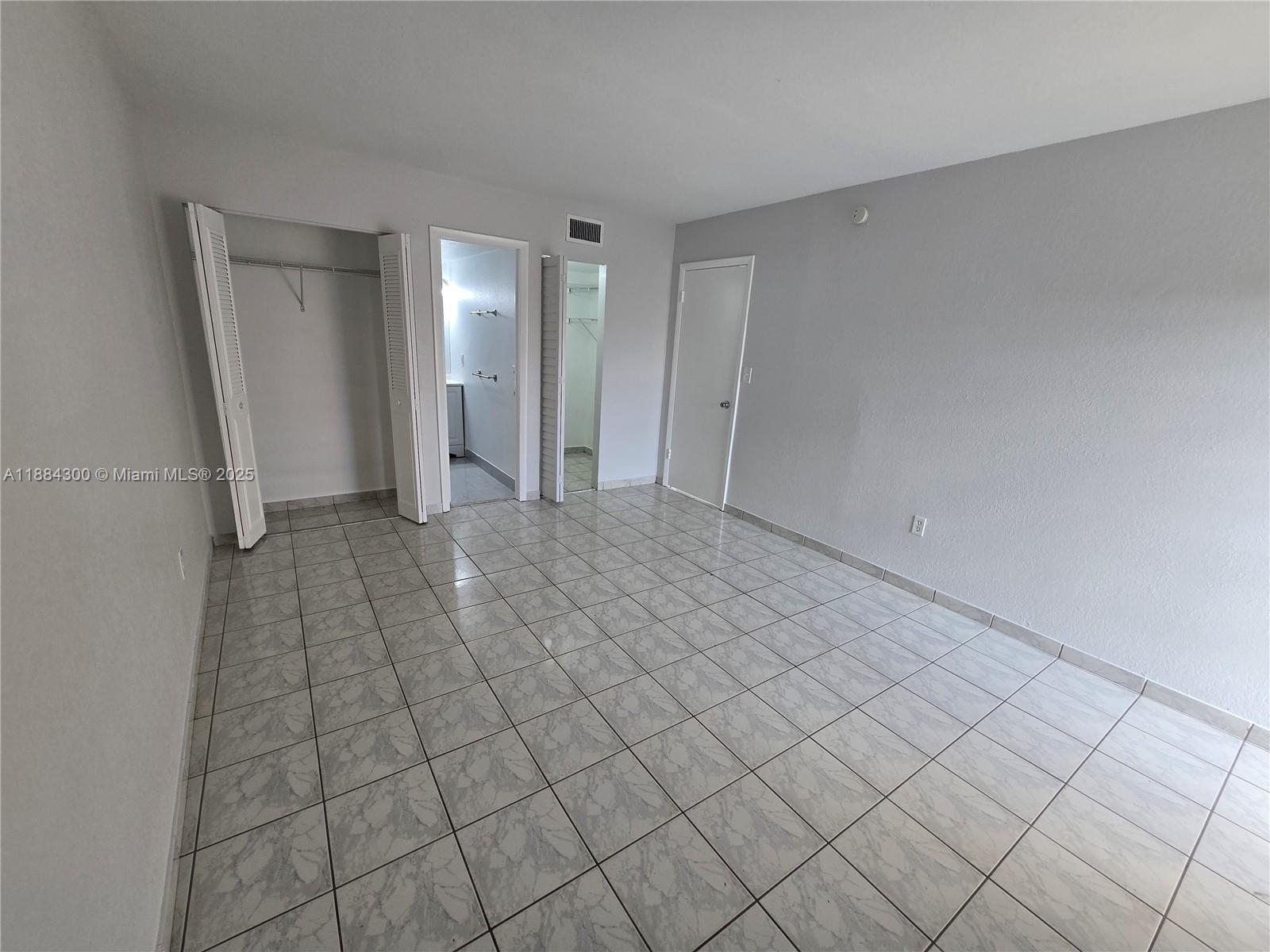 SUNSET VILLAS CONDO - Residential Lease