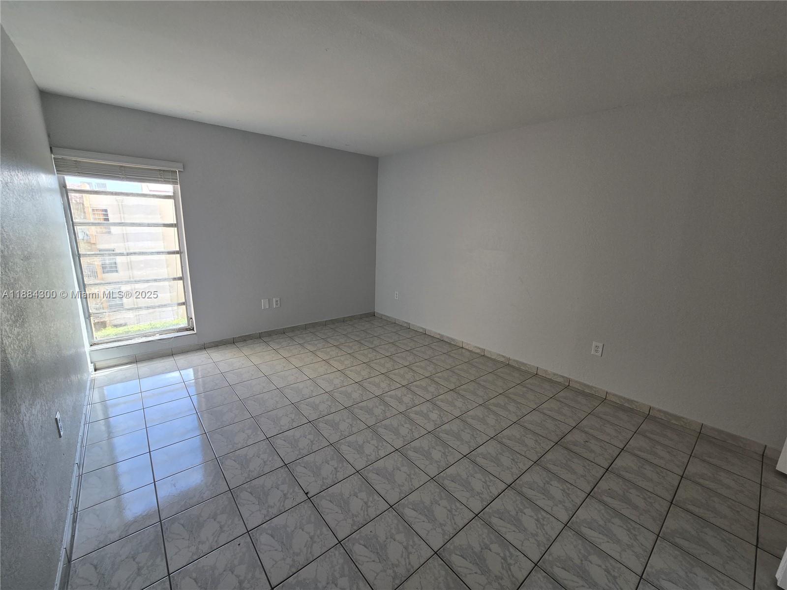SUNSET VILLAS CONDO - Residential Lease