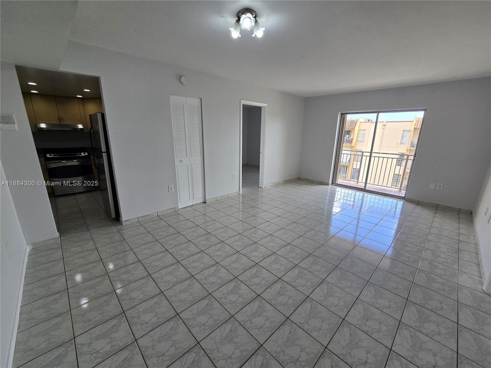 SUNSET VILLAS CONDO - Residential Lease