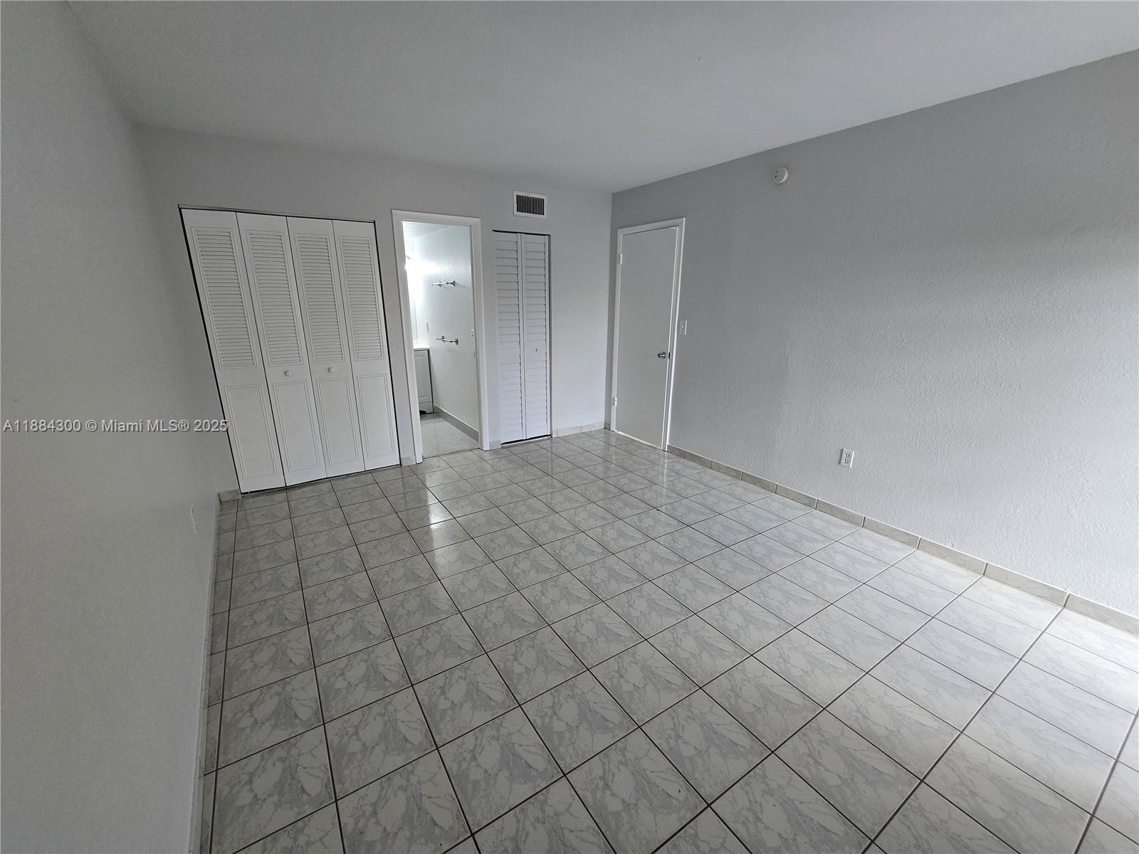 SUNSET VILLAS CONDO - Residential Lease