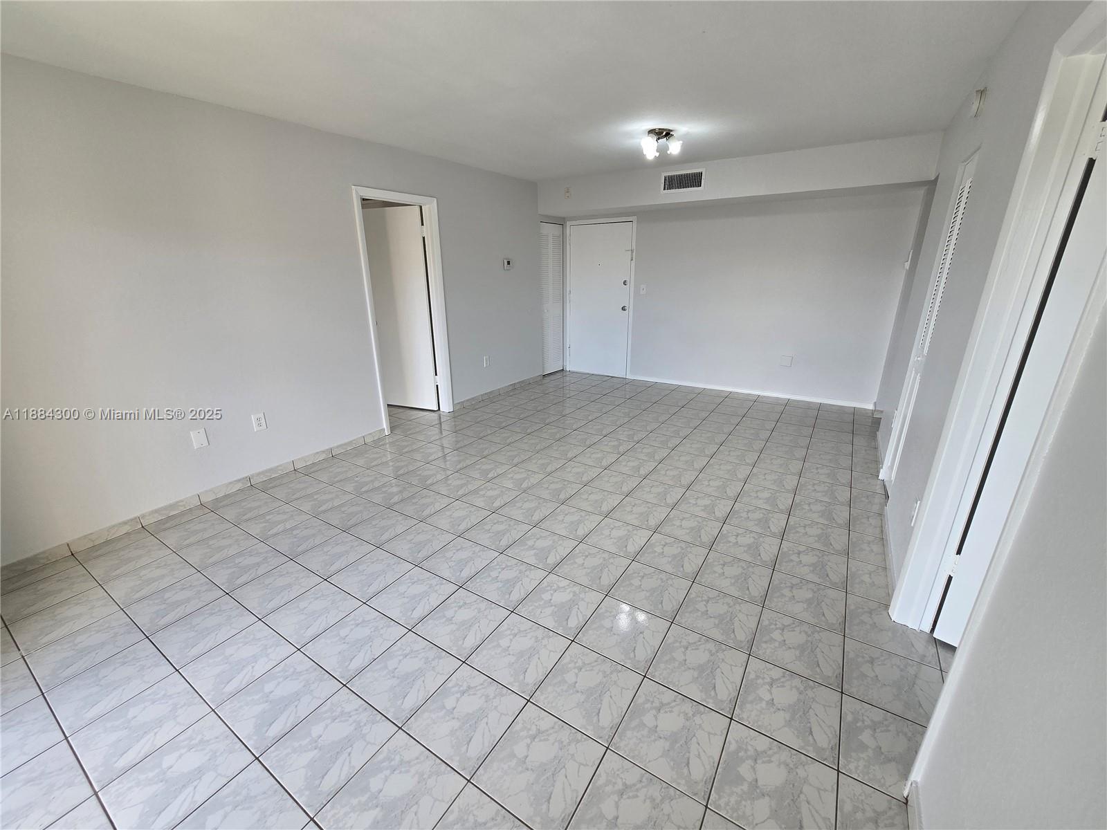 SUNSET VILLAS CONDO - Residential Lease