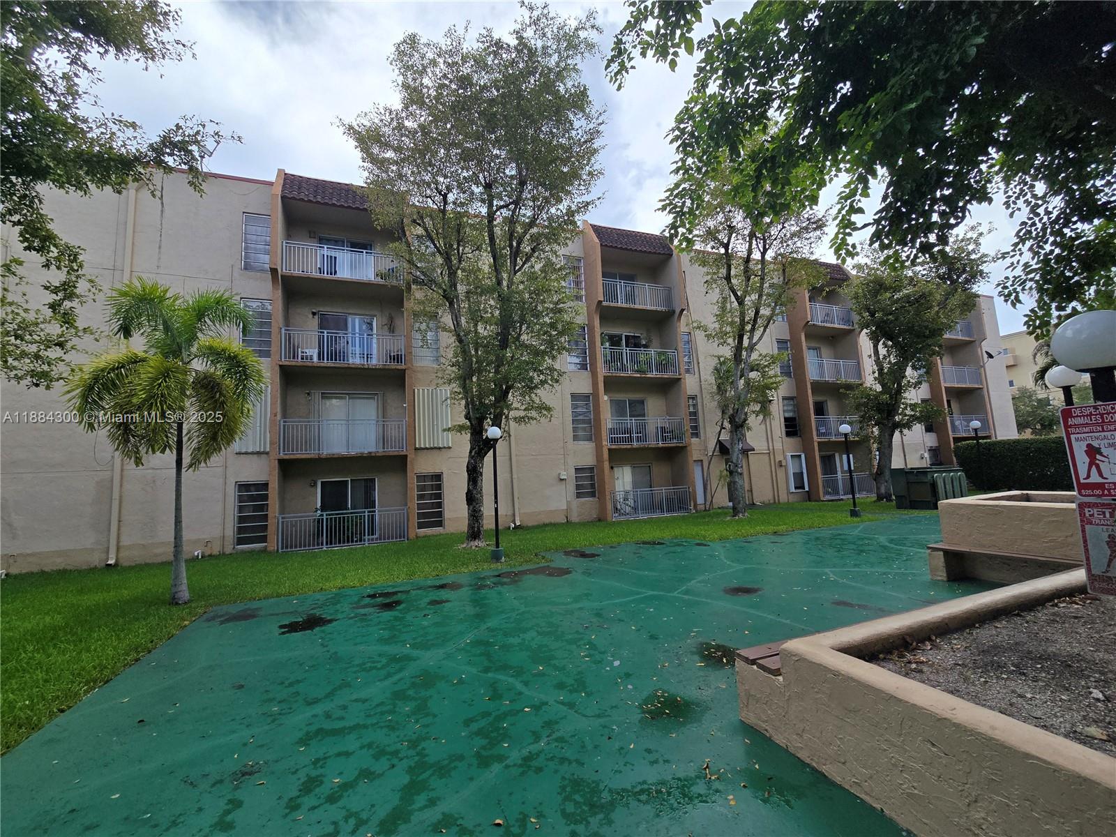 SUNSET VILLAS CONDO - Residential Lease