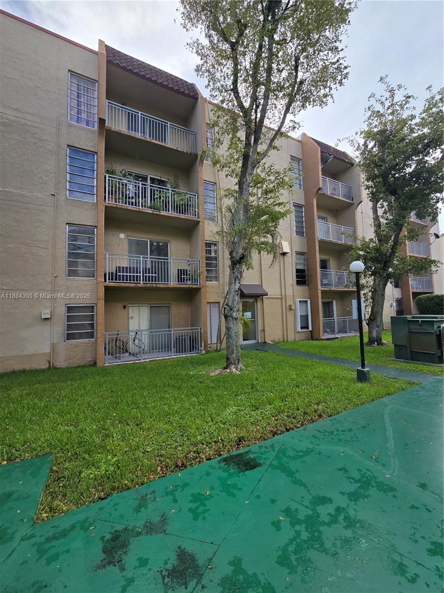 SUNSET VILLAS CONDO - Residential Lease
