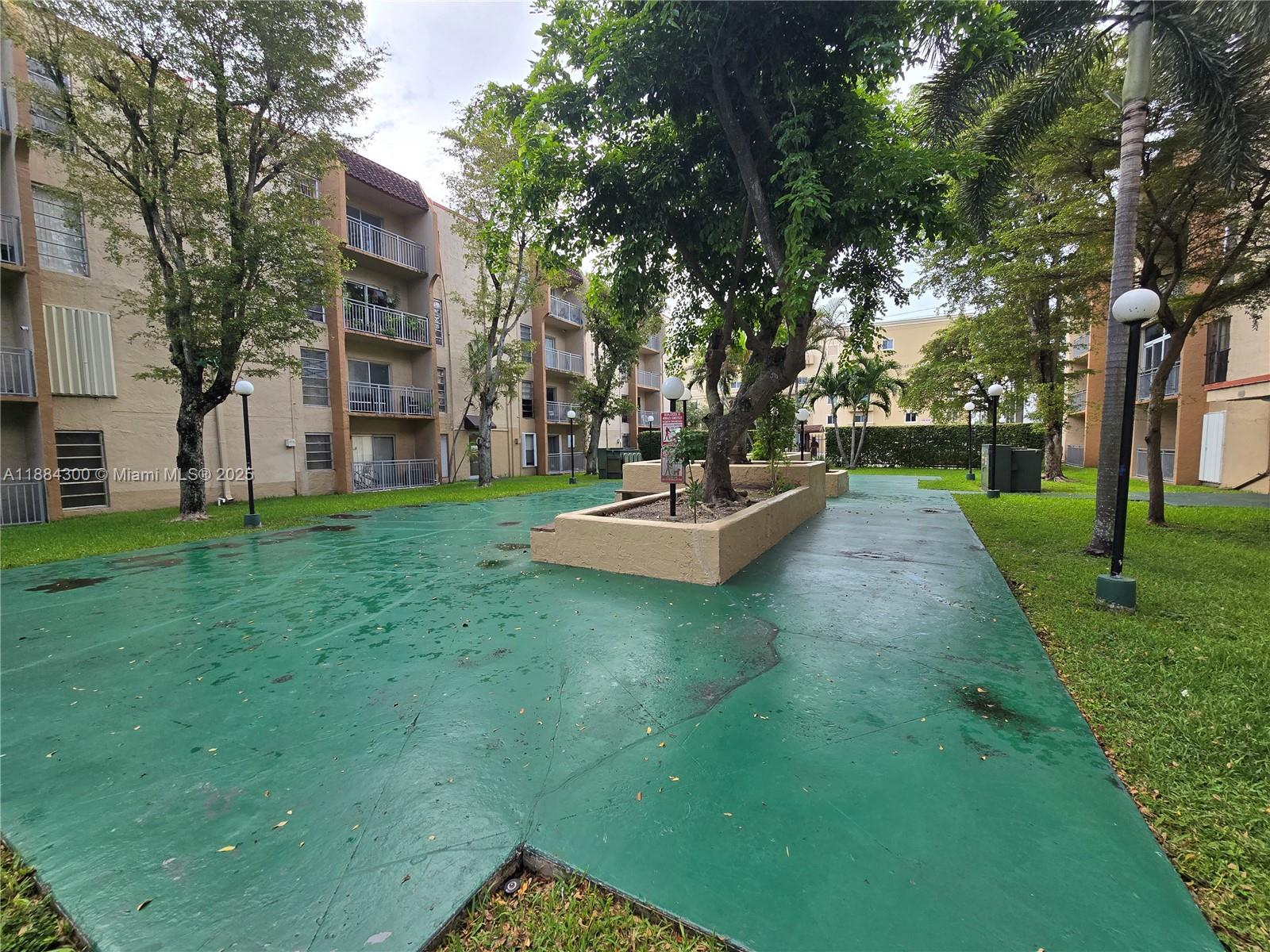 SUNSET VILLAS CONDO - Residential Lease