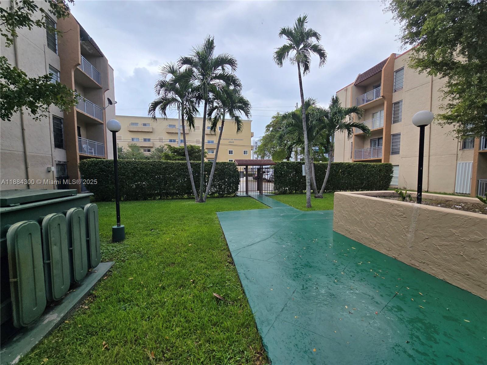 SUNSET VILLAS CONDO - Residential Lease