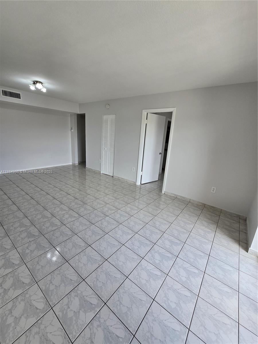 SUNSET VILLAS CONDO - Residential Lease