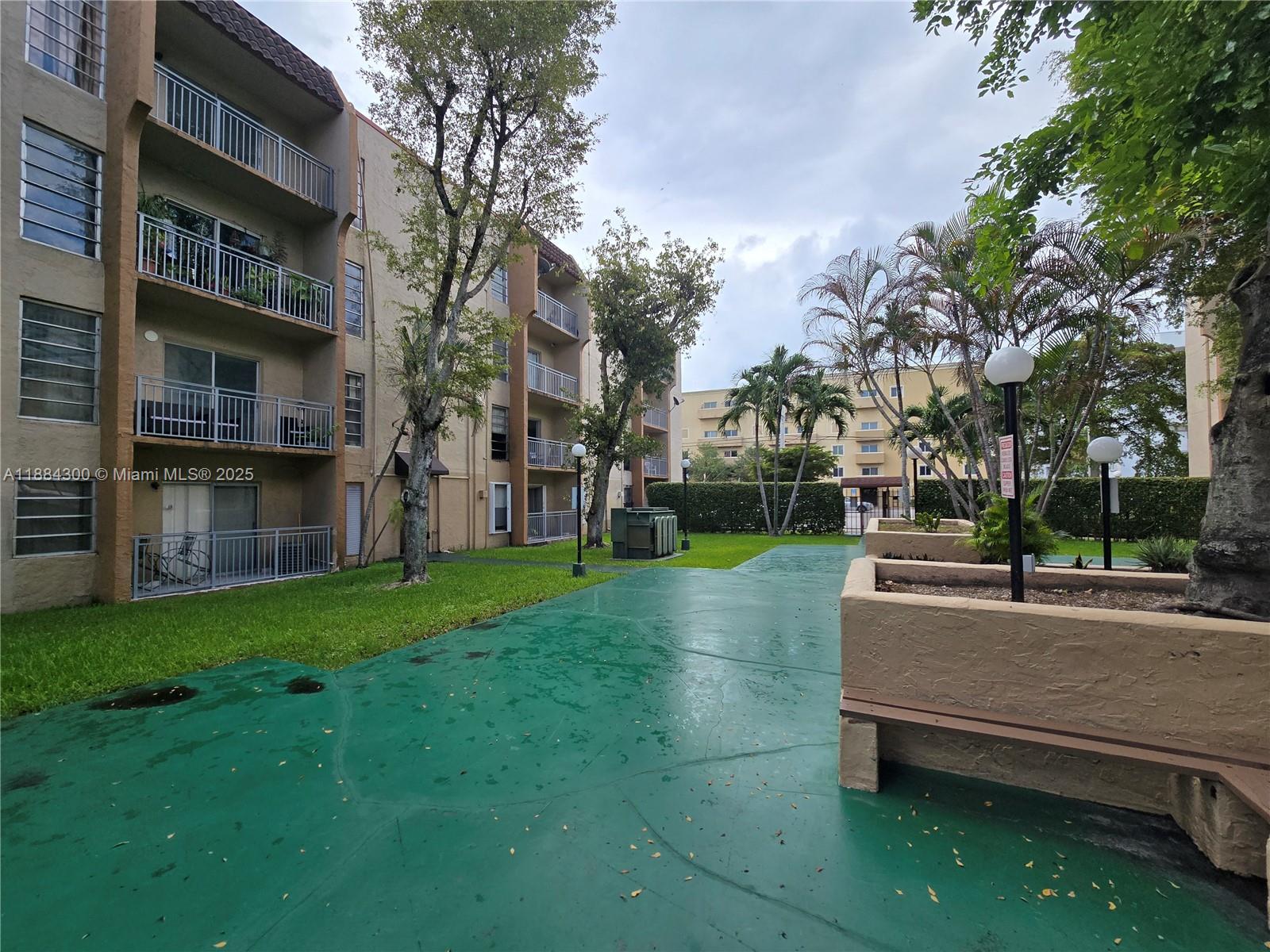 SUNSET VILLAS CONDO - Residential Lease