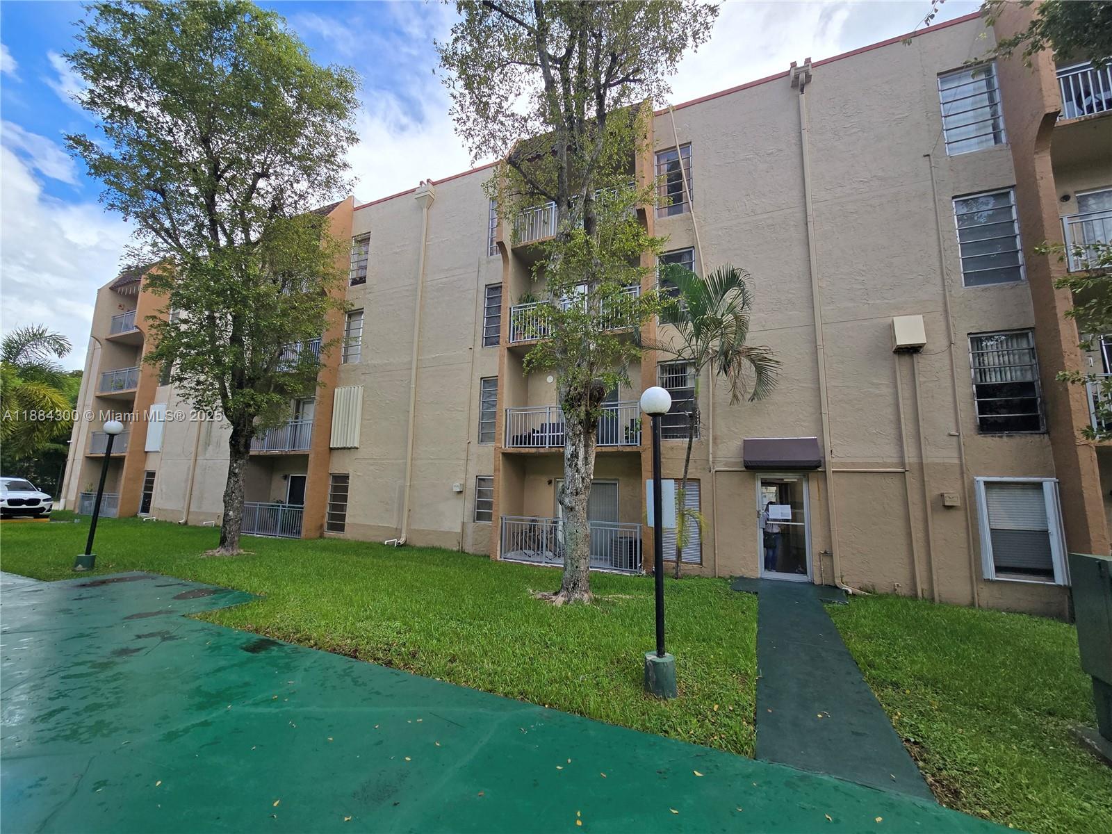 SUNSET VILLAS CONDO - Residential Lease