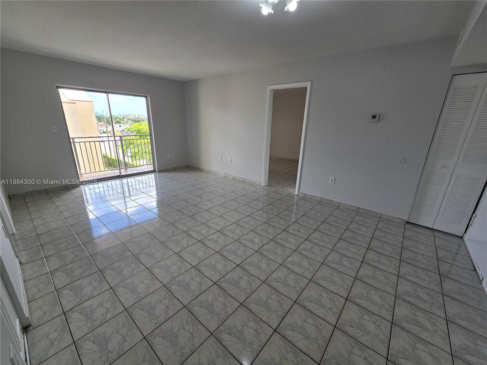 SUNSET VILLAS CONDO - Residential Lease