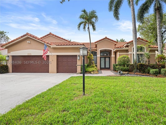 10938 NASHVILLE DR, HOLLYWOOD, FL 33026 - Image dd4fad160b4874fb3f343fe6bb6ca71e/2870088445