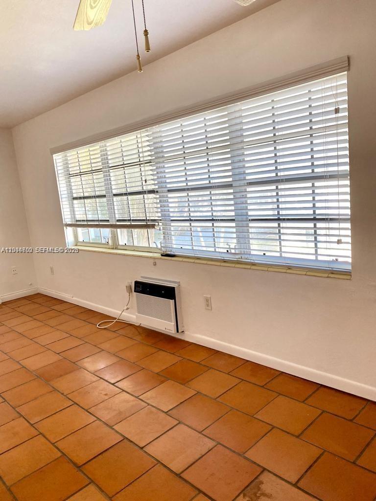 SANTONA CONDO - Residential