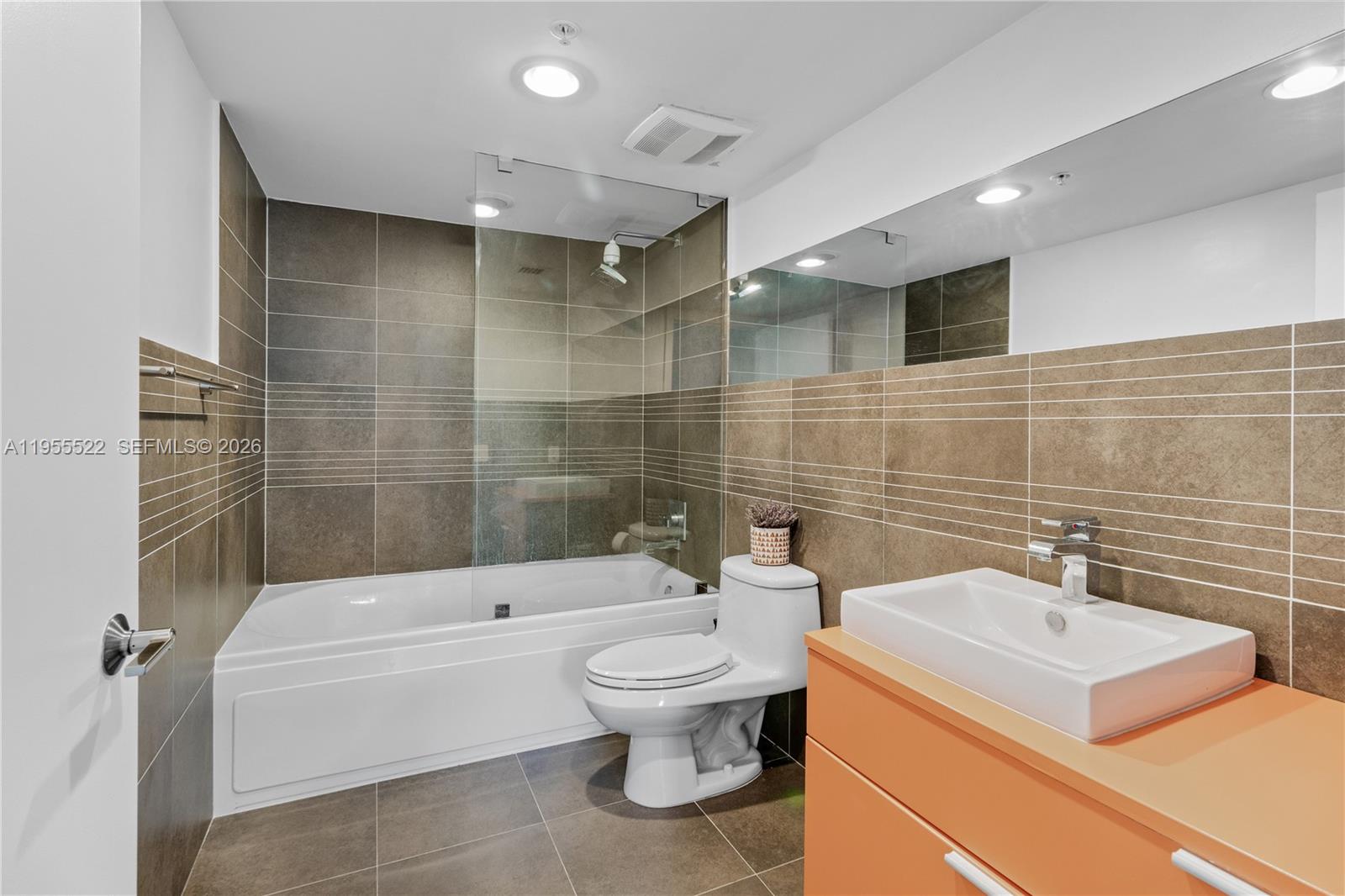 ARTEPARK NORTH CONDO - Residential