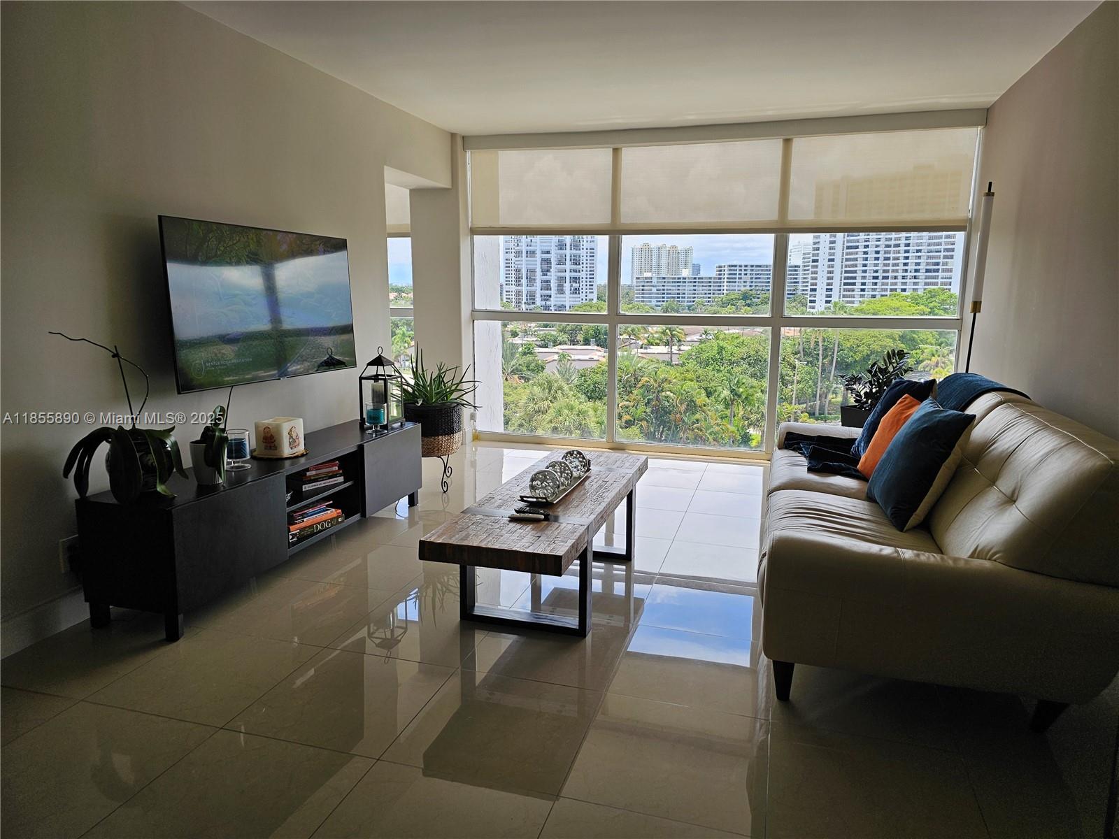 600 Parkview Dr 701