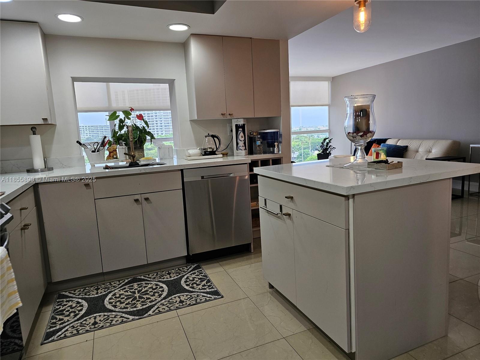 TOWERS OF OCEANVIEW SOUTH - Residential