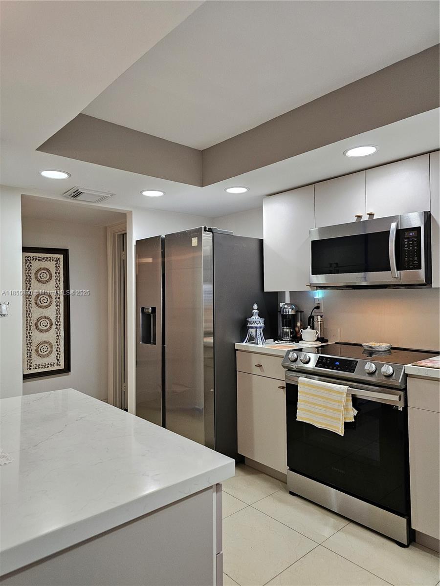 TOWERS OF OCEANVIEW SOUTH - Residential