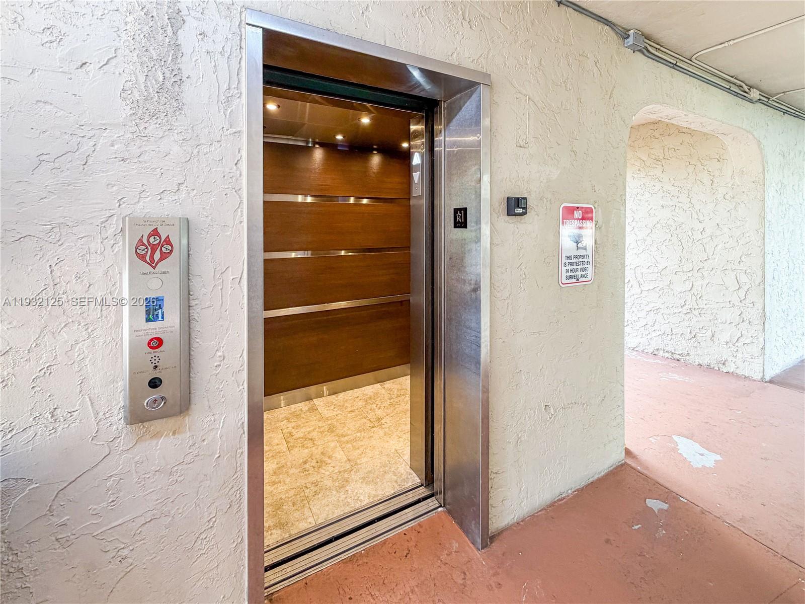 COVE CONDO PHASE I - Residential