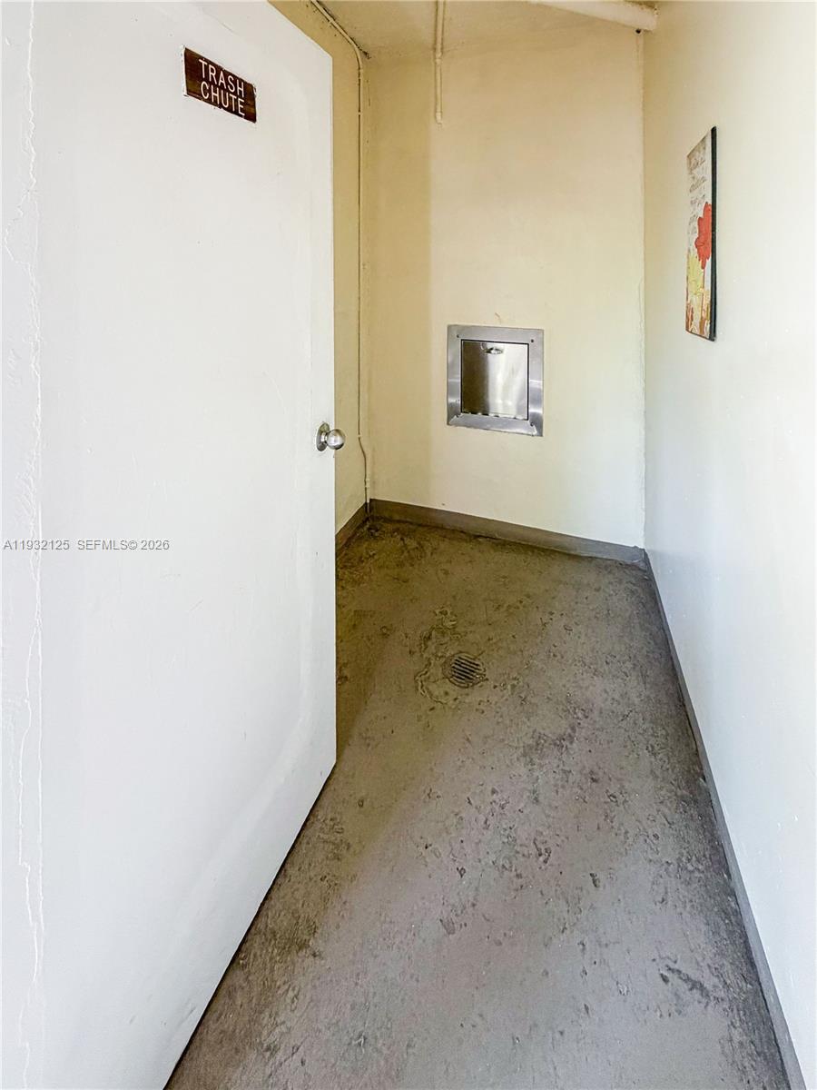 COVE CONDO PHASE I - Residential