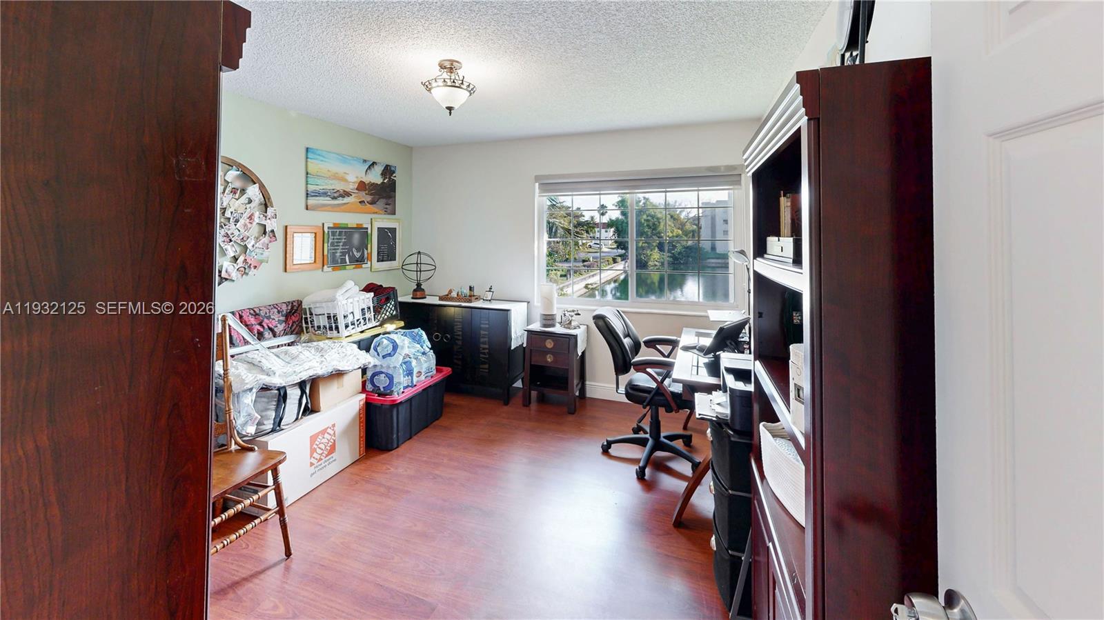 COVE CONDO PHASE I - Residential