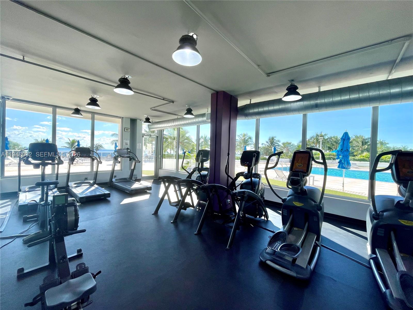 THE DECOPLAGE CONDO - Residential