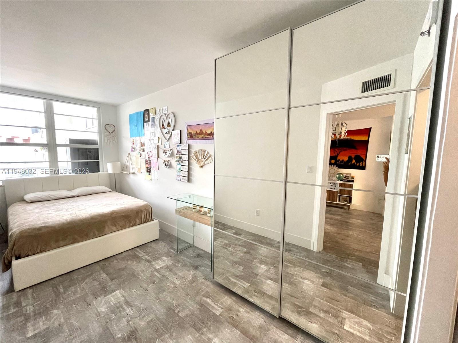 THE DECOPLAGE CONDO - Residential