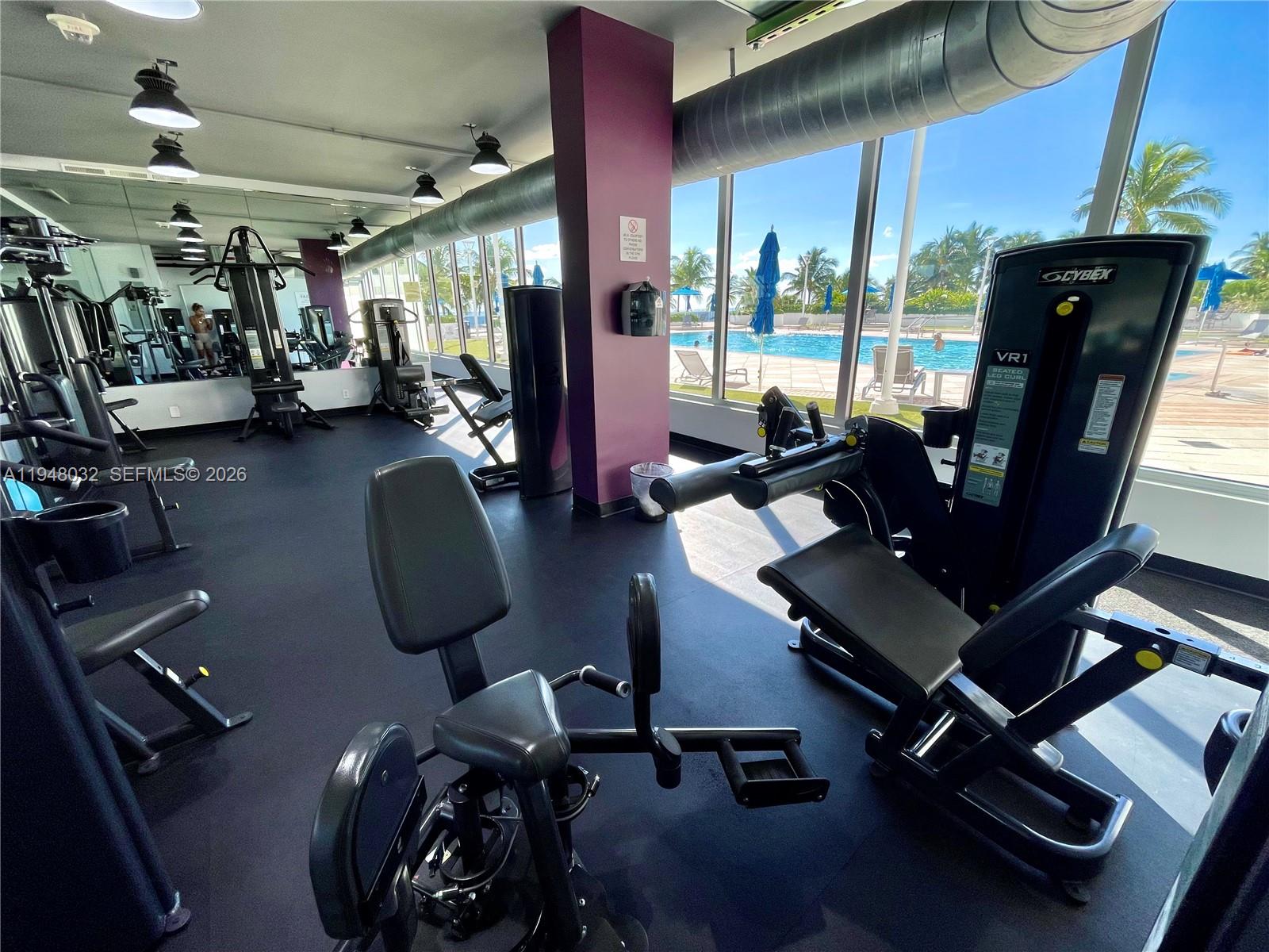 THE DECOPLAGE CONDO - Residential