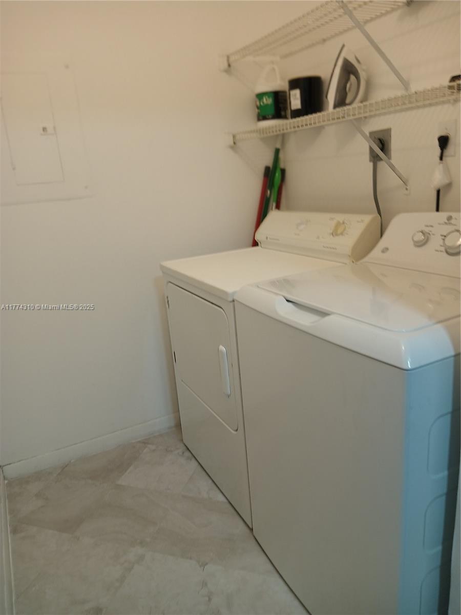 THE YACHT CLUB AT AVENTUR - Residential