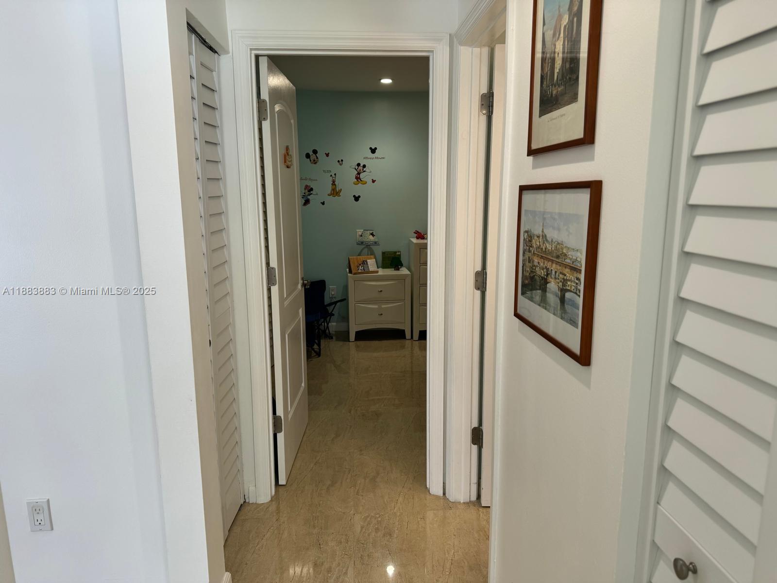 LAKES ON THE GREEN GLYNN - Residential Lease