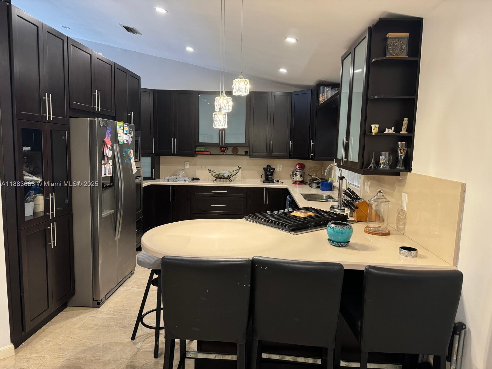 LAKES ON THE GREEN GLYNN - Residential Lease